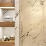 Manzoni 44 *