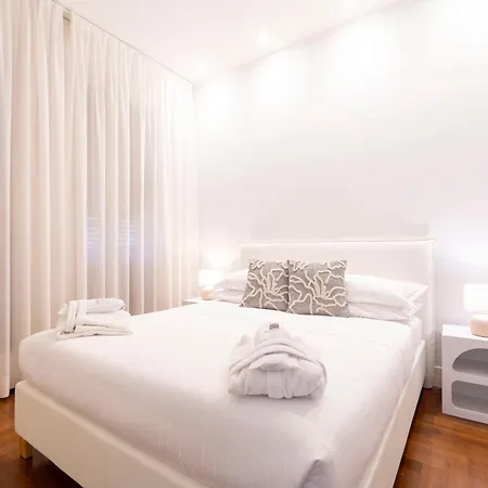 Apartman Manzoni 44