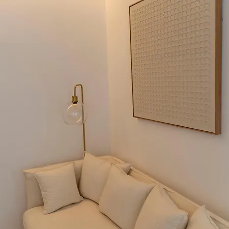 Manzoni 44 * Milánó