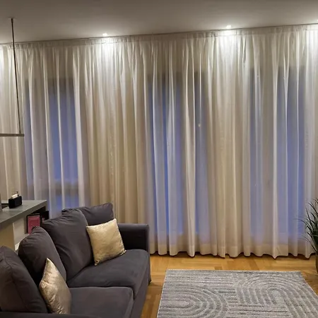 Manzoni 44 Apartment *
